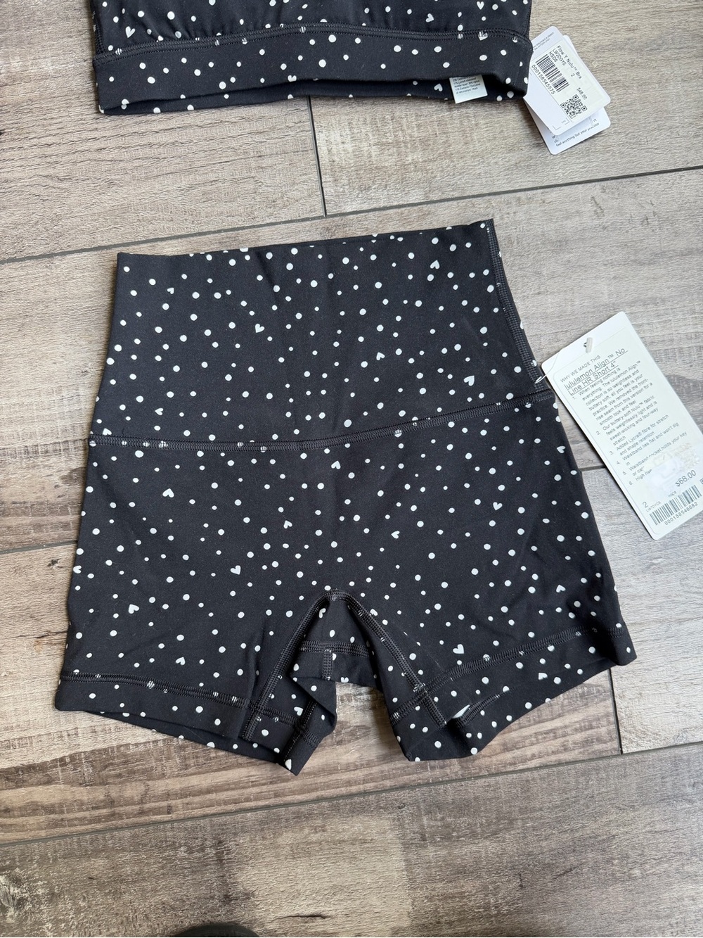 Lululemon Set NWT (scattered hearts/polkadots) Align Bikers/Flow Y Bra Size 2 - Picture 3 of 10